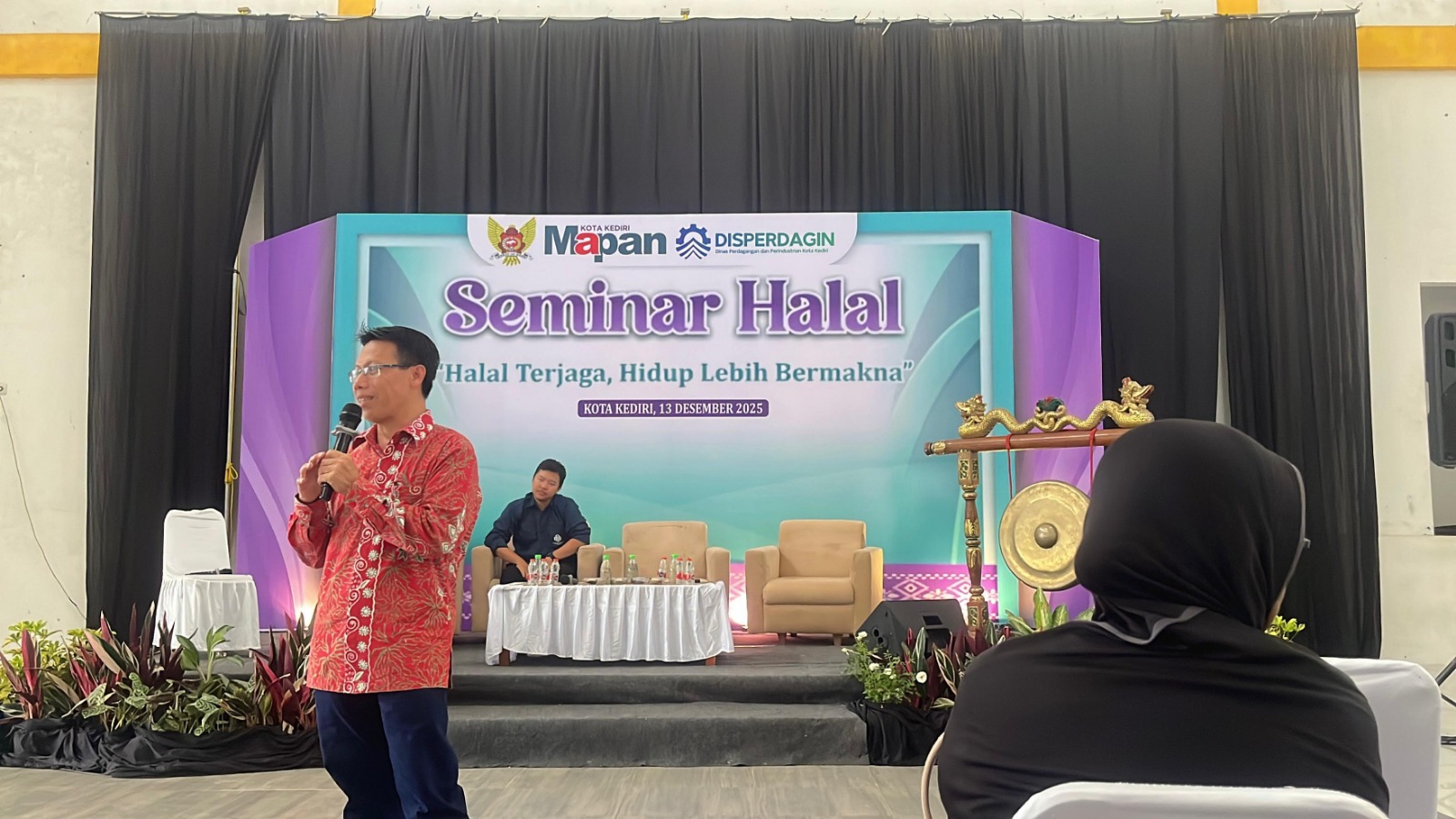Disperindag Kota Kediri Gelar Seminar Sertifikasi Halal, Halal Center UIN Syekh Wasil Tawarkan Solusi
