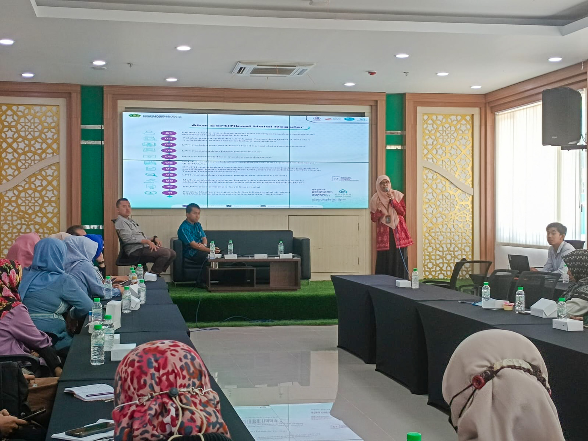 Kolaborasi dengan Bank Indonesia dan Disperindag, Halal Center IAIN Kediri Fasilitasi UMK Naik Kelas